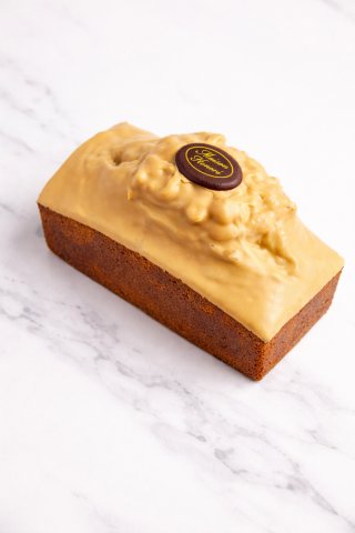 Grand cake au noisettes (6 pers)